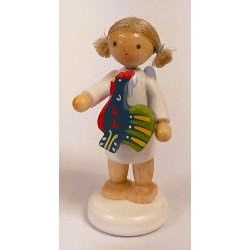 Werkstätten Flade Flachshaarengel mit polnischem Spielzeughahn Flade 6140