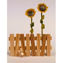 Werkstätten Flade Flachshaarkinder Gartenzaun mit Sonnenblume  Flade 3438