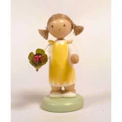 Werkstätten Flade Flachshaarkinder Mädchen mit Marienkäfer Flade 5124