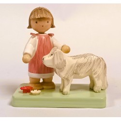 Werkstätten Flade Flachshaarkinder Mädchen mit großem Hund Flade 5151