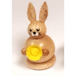 Minihäschen mit gelber Blume